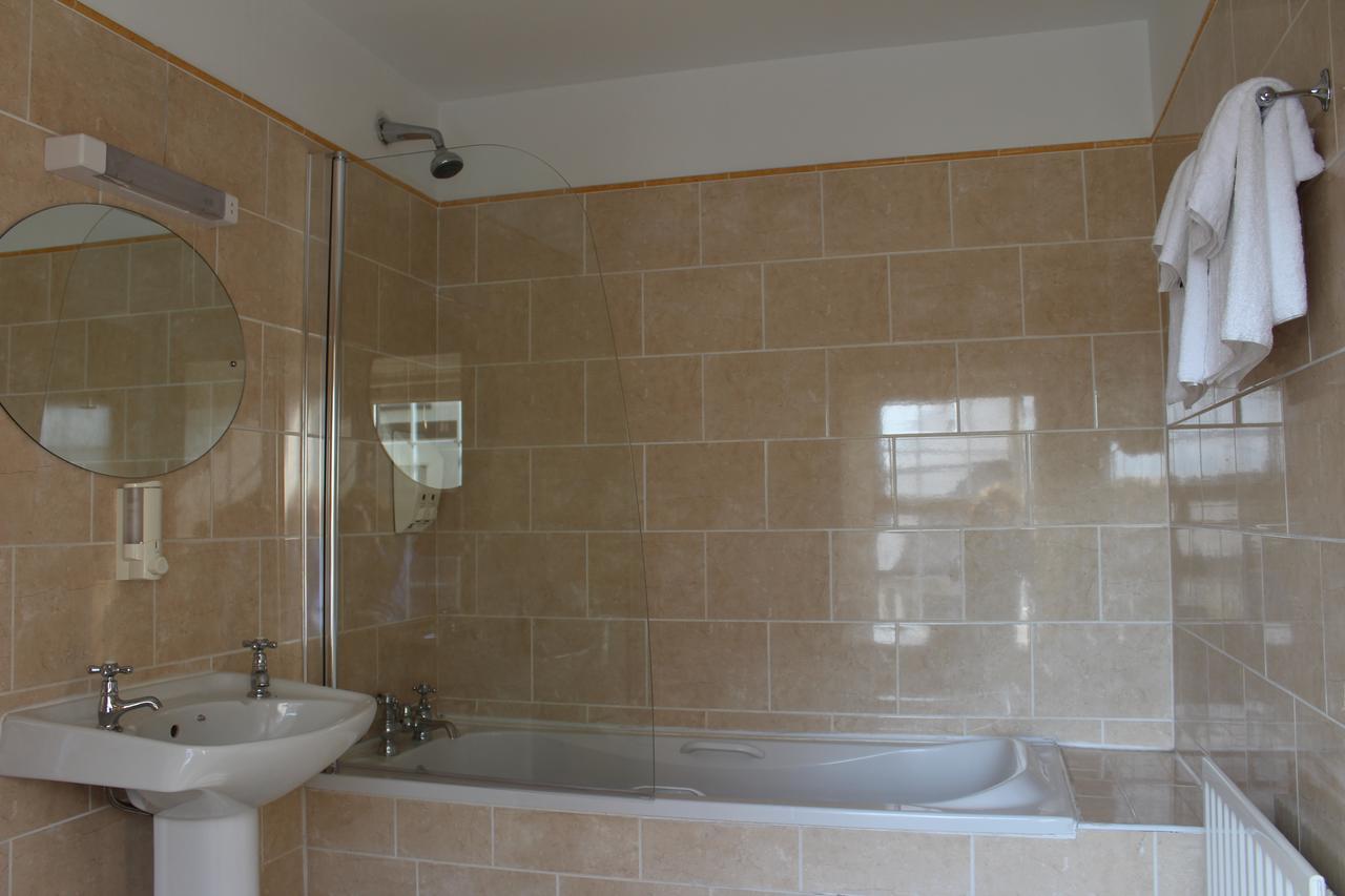 Townhouse Tullamore Hotel ภายนอก รูปภาพ