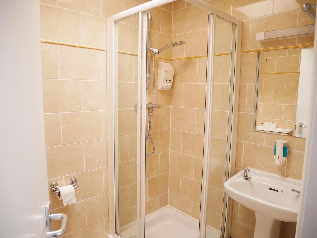 Townhouse Tullamore Hotel ภายนอก รูปภาพ